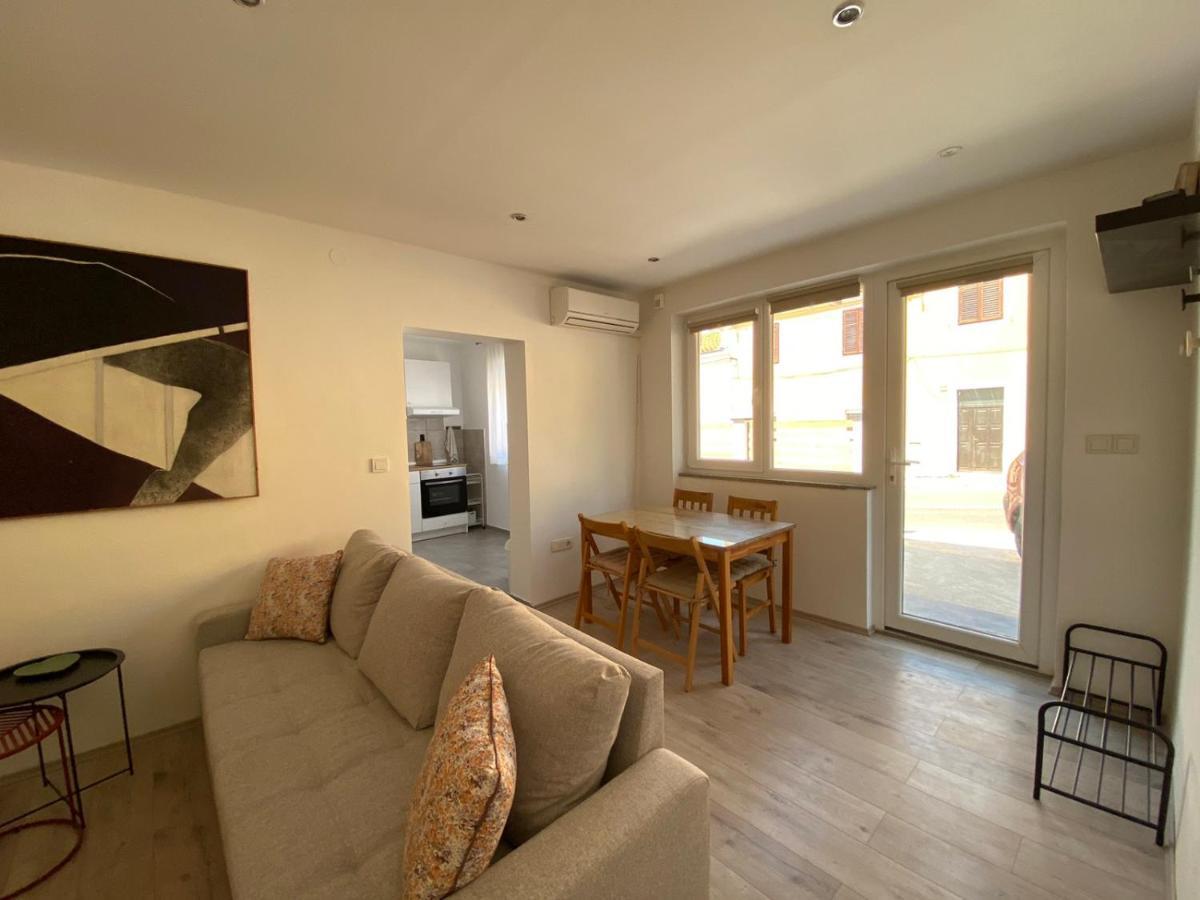 Appartement Apartman Cukar Pula Extérieur photo
