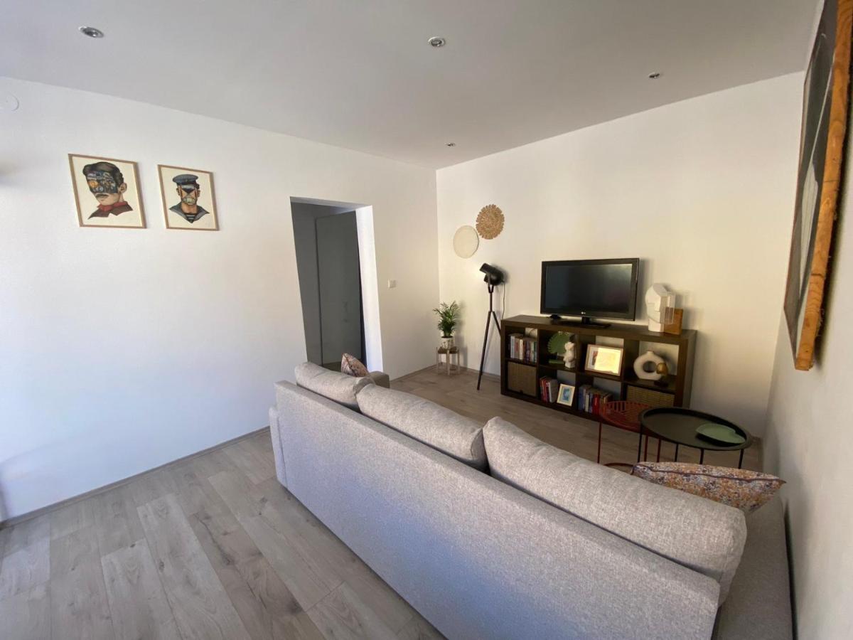 Appartement Apartman Cukar Pula Extérieur photo